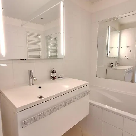 Elegant 3 Avec Terrasse Sur Jardins A Montfleury Appartement Cannes